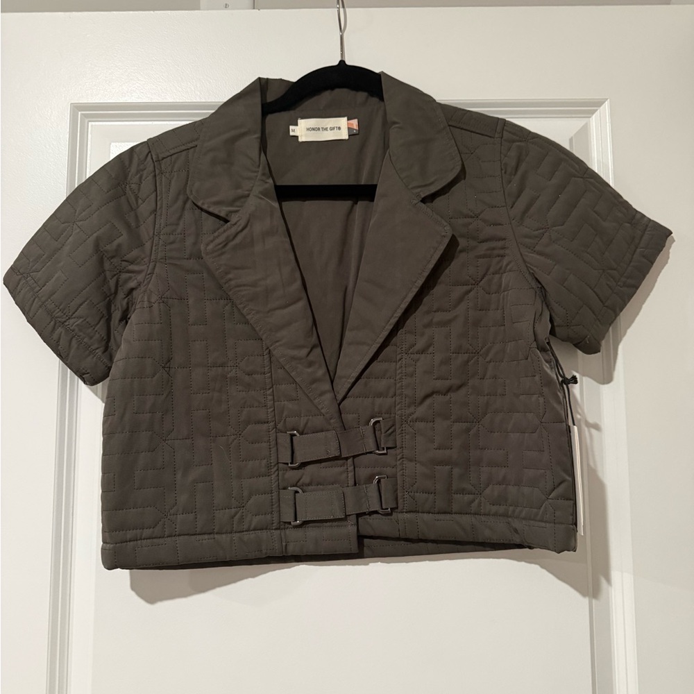 honor the gift - Quilted Cropped Short-Sleeve Jacket - Olive